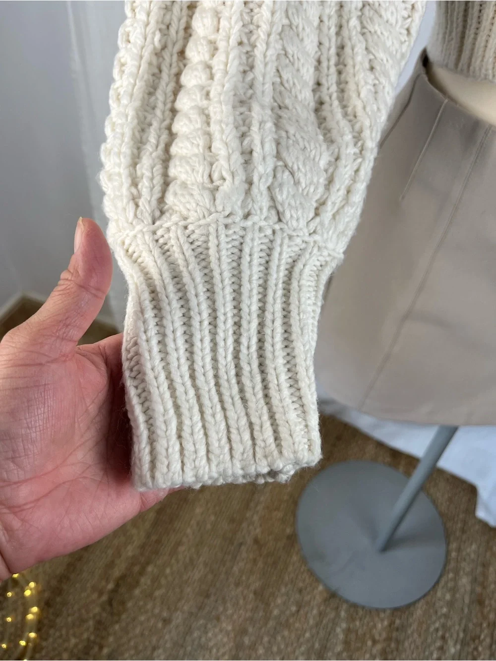 Zara Cream Cable-Knit Cropped Turtleneck Sweater - Picture 4 of 7